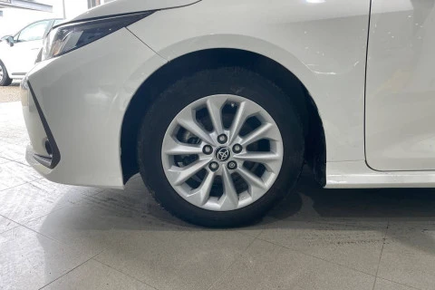 Toyota Corolla 1.6 VVT-i Sol
