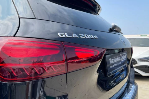 Mercedes-Benz GLA GLA 200 D