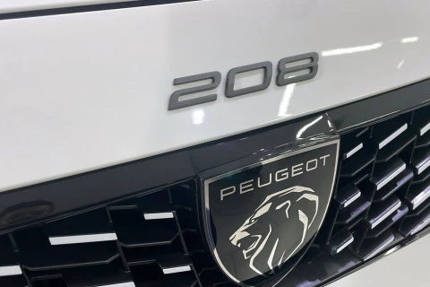 Peugeot 208 Allure HYBRID 110 eDCS6