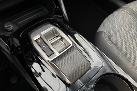 Peugeot 208 Allure HYBRID 110 eDCS6