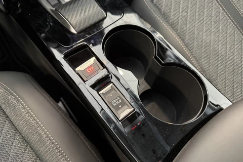 Peugeot 208 Allure HYBRID 110 eDCS6