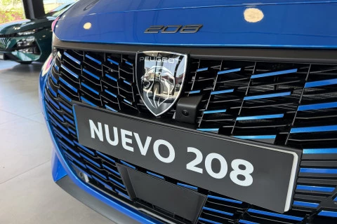Peugeot 208 Allure HYBRID 110 eDCS6