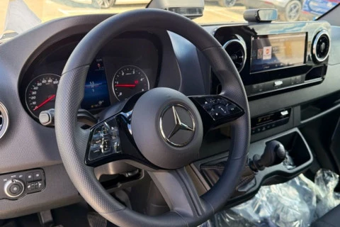 Mercedes-Benz Sprinter 317 CDI FURGON PRO LARGO