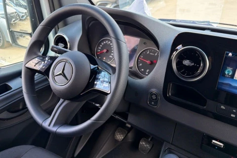 Mercedes-Benz Sprinter 317 CDI FURGON PRO LARGO