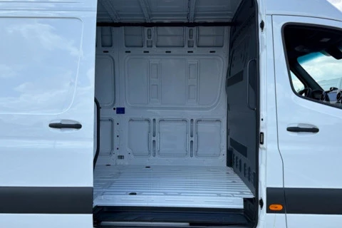 Mercedes-Benz Sprinter 317 CDI FURGON PRO LARGO