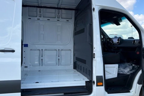 Mercedes-Benz Sprinter 317 CDI FURGON PRO LARGO