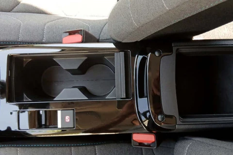 Citroën C4 PureTech 130 S&S Plus 96 kW (131 CV)