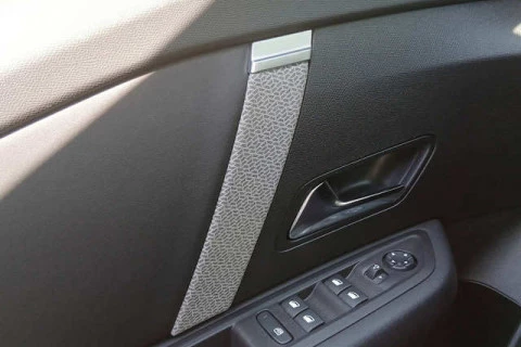 Citroën C4 PureTech 130 S&S Plus 96 kW (131 CV)
