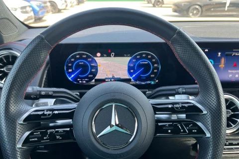 Mercedes-Benz EQB EQB 250+
