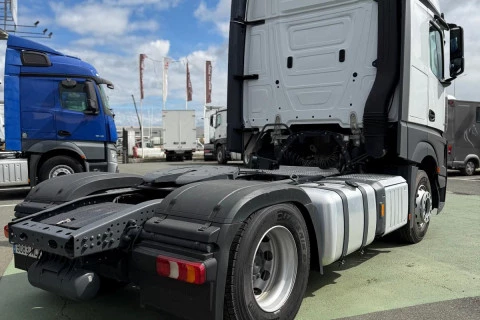 Mercedes-Benz Actros 1851