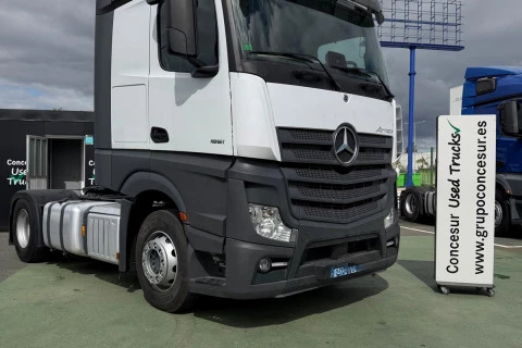 Mercedes-Benz Actros 1851