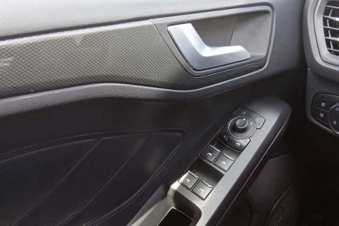 Ford Focus 1.0 Ecoboost MHEV ST-Line 114 kW (155 CV)