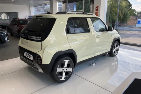 Hyundai Inster 49KWH 85KW (115CV) Tecno