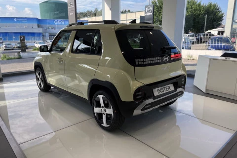 Hyundai Inster 49KWH 85KW (115CV) Tecno