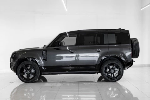 Land Rover Defender 110 3.0D I6 MHEV X-Dynamic SE 4WD AT 221 kW (301 CV)