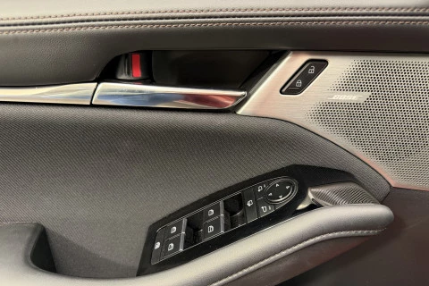 Mazda3 2.5L e-SKYACTIV G MHEV 103kW Excl-line