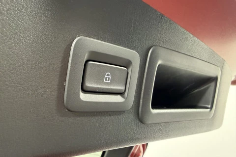 Mazda3 2.5L e-SKYACTIV G MHEV 103kW Excl-line