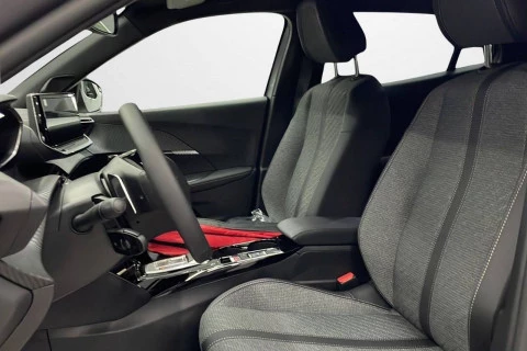 Peugeot 2008 Allure Puretech 130 S&S EAT8