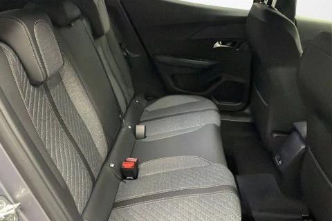 Peugeot 2008 Allure Puretech 130 S&S EAT8