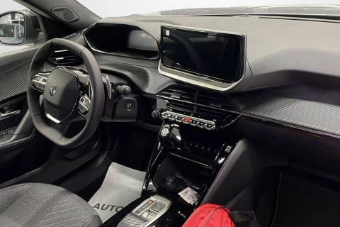 Peugeot 2008 Allure Puretech 130 S&S EAT8