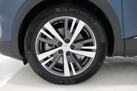 Peugeot 3008 Hybrid 180 e-EAT8 Allure Pack