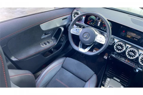 Mercedes-Benz CLA CLA 200 D DCT