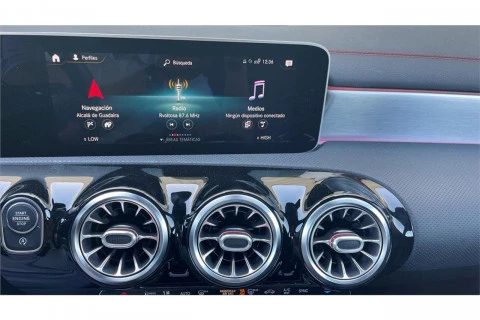 Mercedes-Benz CLA CLA 200 D DCT