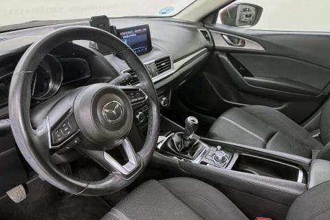 Mazda3 1.5 DE 77KW MT Black Tech Edition