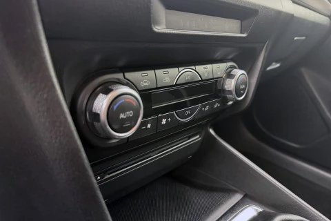 Mazda3 1.5 DE 77KW MT Black Tech Edition