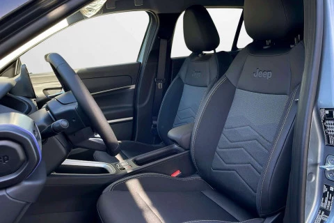 Jeep Avenger BEV 115kW (156CV) Summit