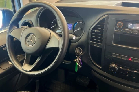 Mercedes-Benz Vito E-Vito 111 Furgón Larga