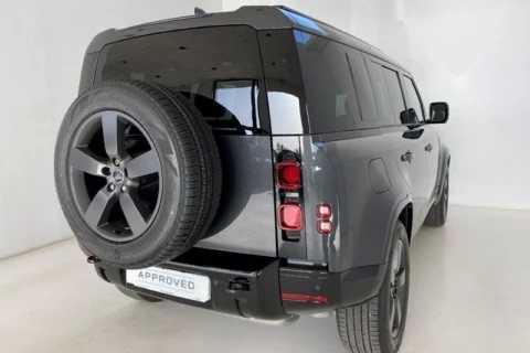 Land Rover Defender 110 3.0D I6 MHEV X-Dynamic SE 4WD AT 183 kW (249 CV)