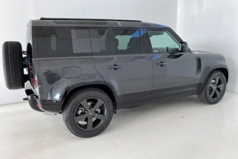 Land Rover Defender 110 3.0D I6 MHEV X-Dynamic SE 4WD AT 183 kW (249 CV)