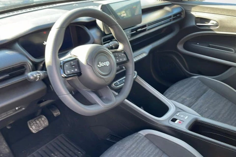 Jeep Avenger BEV 115kW (156CV) Longitude