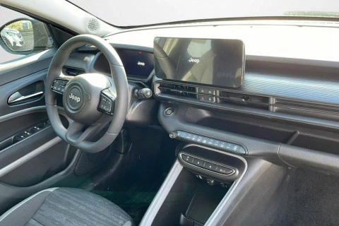 Jeep Avenger BEV 115kW (156CV) Longitude