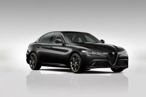 Alfa Romeo Giulia 2.2 Diesel 118kW (160CV) Intensa RWD Alfa Romeo Giulia 2.2 Diesel 118kW (160CV) Intensa RWD