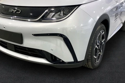 BYD DOLPHIN Design