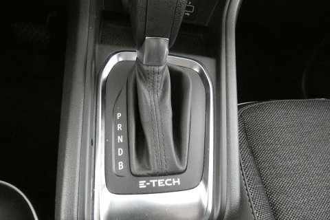 Renault Captur  Hibrido  E-TECH Hibrido Techno Fast Track 105kW