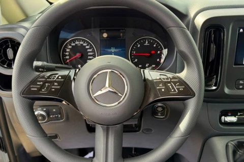 Mercedes-Benz Vito 110 FURGON PRO LARGO