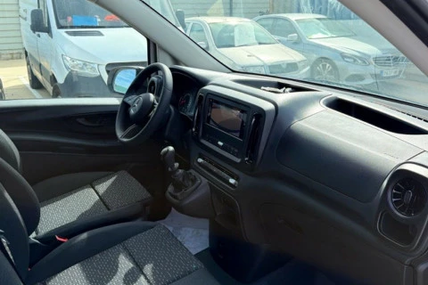 Mercedes-Benz Vito 110 FURGON PRO LARGO