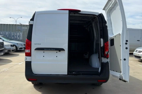 Mercedes-Benz Vito 110 FURGON PRO LARGO
