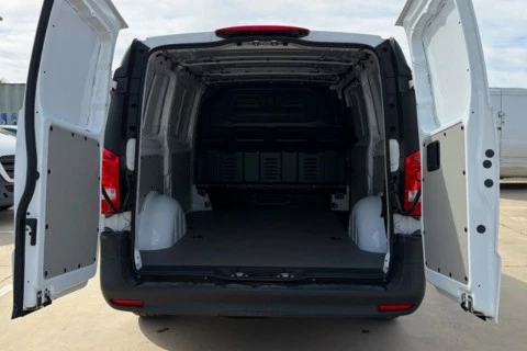 Mercedes-Benz Vito 110 FURGON PRO LARGO