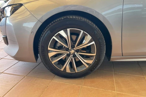 Peugeot 508 5P Allure BlueHDi 130 S&S EAT8