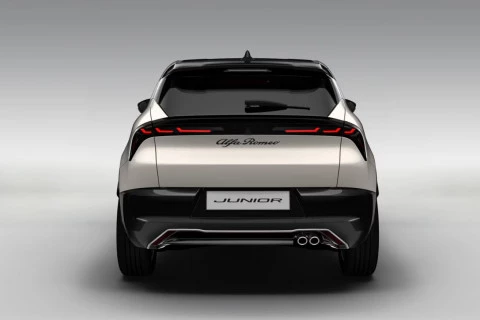Alfa Romeo Junior Ibrida Sport Speciale 108kW (145CV)