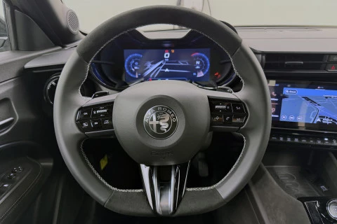 Alfa Romeo Junior Ibrida Sport Speciale 108kW (145CV)