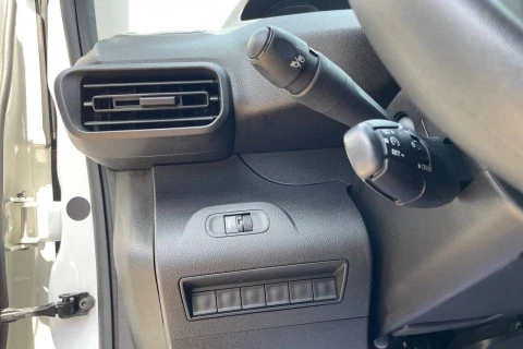 Peugeot Partner Standard 600kg BlueHDi 73kW