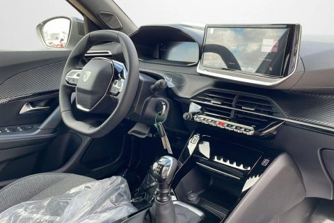 Peugeot 2008 Allure Gasolina 100 S&S 6 Vel. MAN