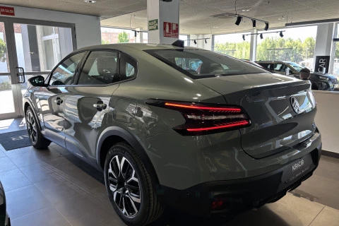 Citroën C4 X Hybrid 145 ë-DCS6 Business Edition