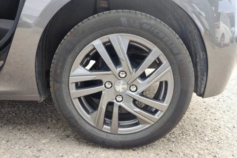 Peugeot 208 PureTech 55kW (75CV) Active Pack