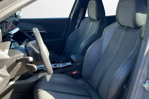 Peugeot e-2008 Eléctrico GT 156 (115kW)